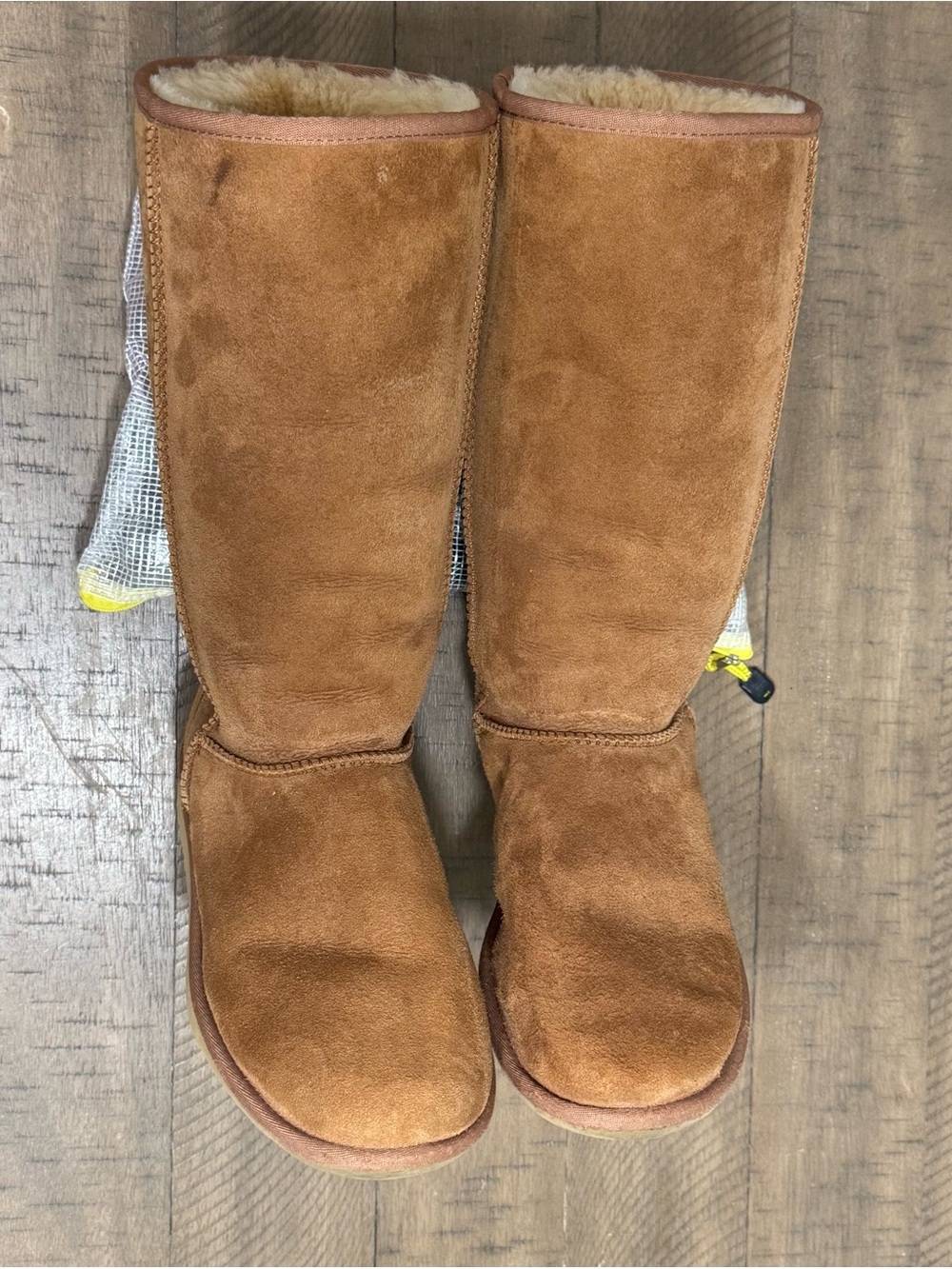 Ugg Australia Women's 5815 Classic Tall Boots Sheepskin 9 USA 40 EUR Chesnut - Picture 2 of 16